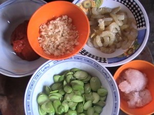 臭豆辣椒的材料