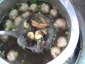 再来一张冬粉肉丸汤